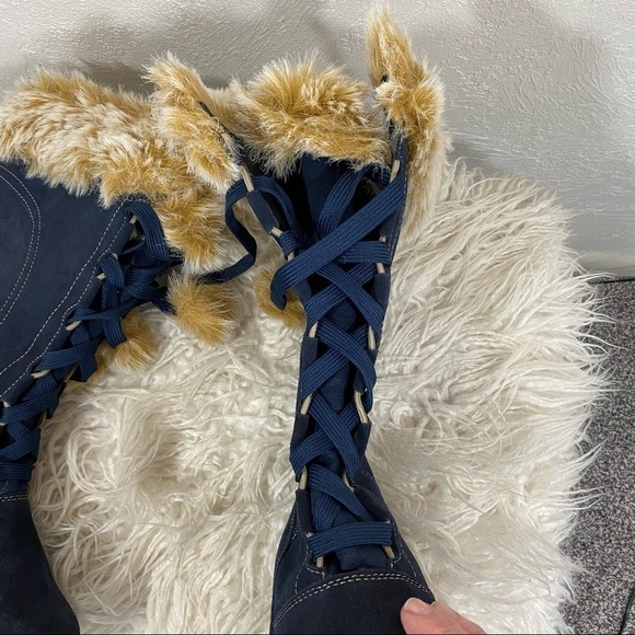 SPORTO - RICH BLUE SUEDE LACE UP FUR TOPPED  STURDY PLAYFUL BOOTS - S8 - Picture 12 of 12